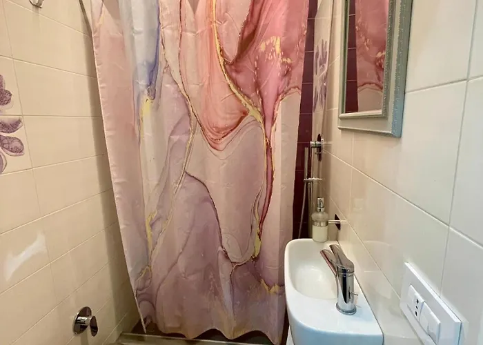 Privatehouseinrome Appartement *